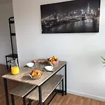 Hyper Centre - Wifi Fibre Gratuit - Jergweloh - Le New Yorkais Lägenhet *
